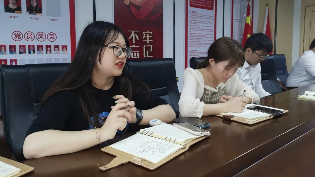 九九智能環(huán)保黨支部全體黨員集體觀看學(xué)習(xí)建黨100周年大會