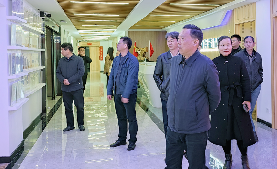 市人大財經(jīng)委主任委員、常委會預算工委主任湯建堯一行蒞臨九九智能環(huán)保調(diào)研指導
